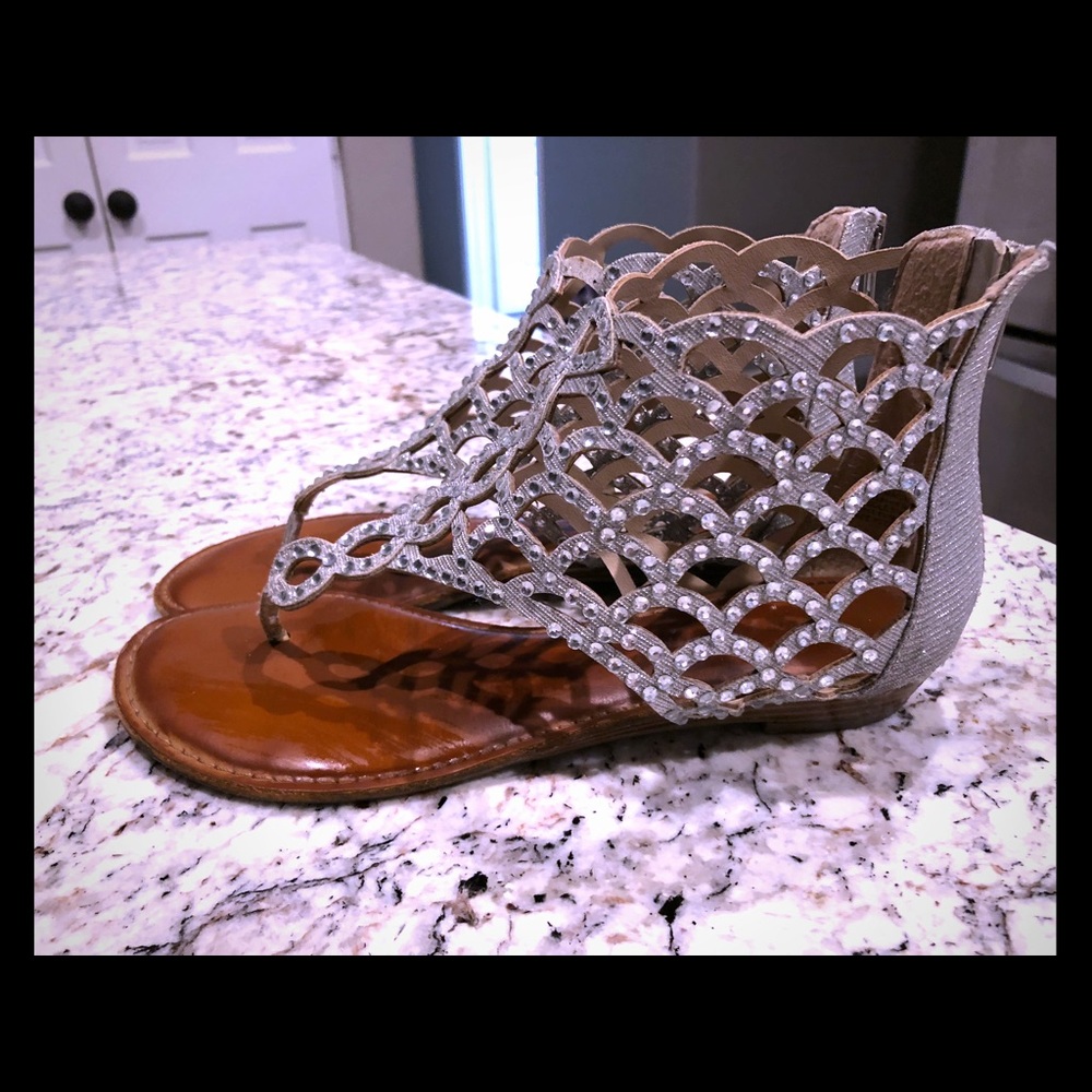 Silver Gladiator Bling Sandal - EUC